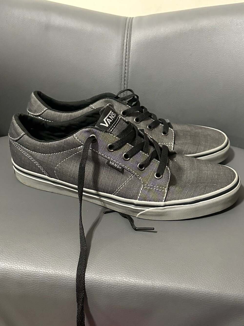Vans Bishop Grey Textile Skate Shoes Men's Size 11 VN000NLUDHV